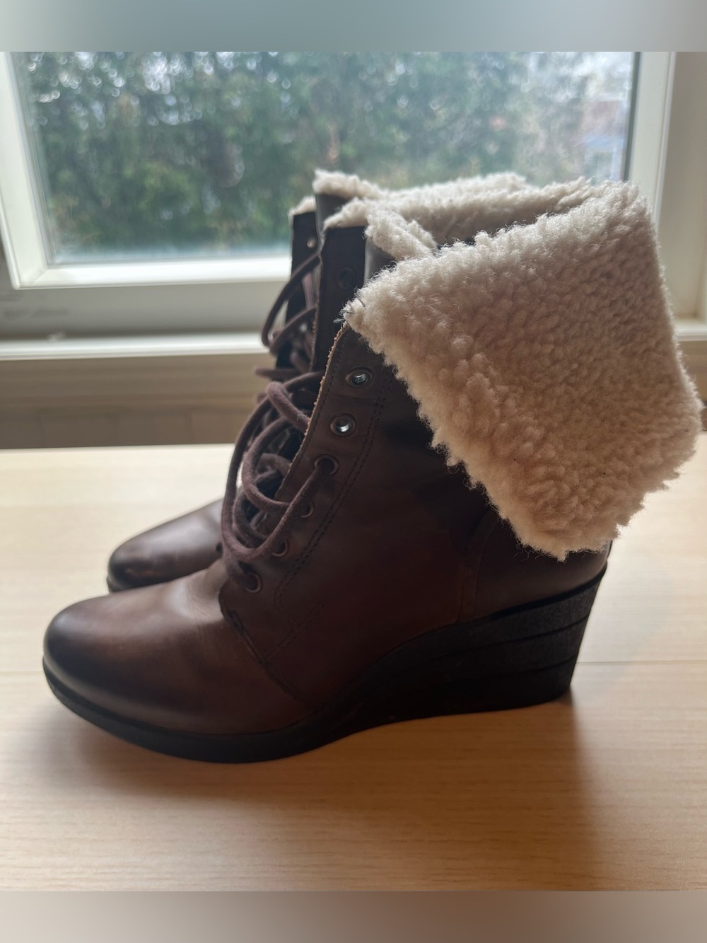 UGG Zea Wedge Boots - Waterproof Leather - Size 7